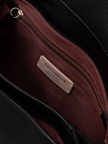 Кожаная сумка Coccinelle