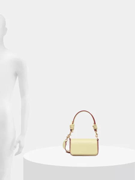 Кожаная сумка United Colors Of Benetton