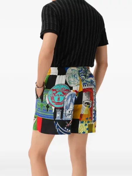 Pantaloni scurți Versace de mătase negru