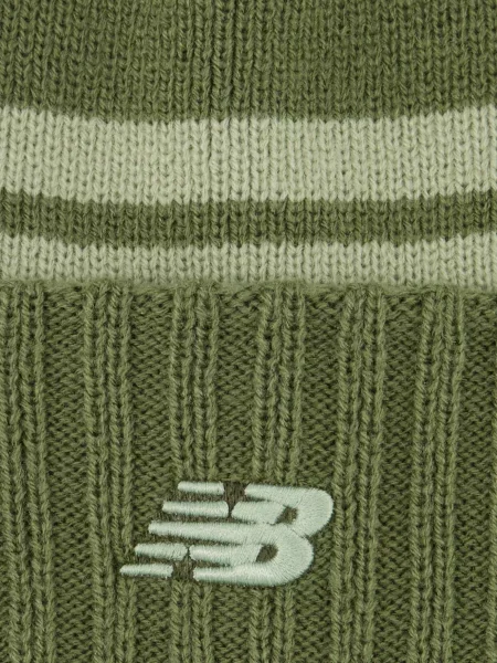 Смугаста трикотажна шапка New Balance зелена