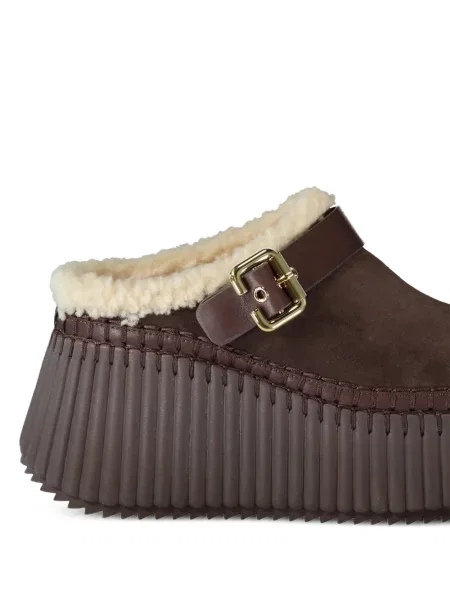 Papuci tip mules Chloé cu pană maro
