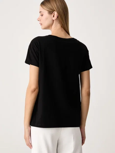 Tričko Armani Exchange čierna