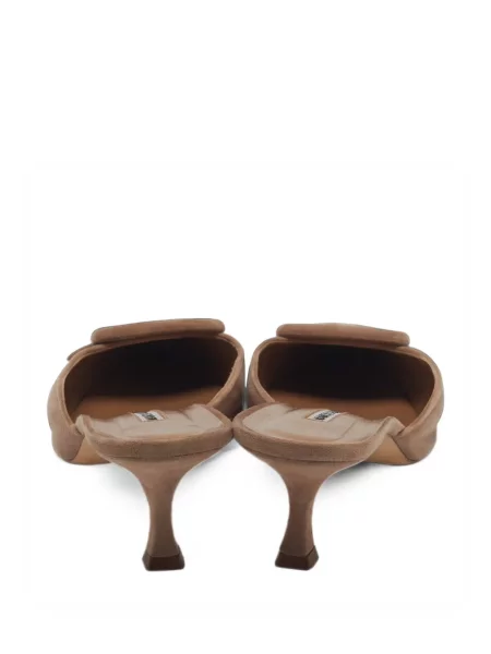 Mules Manolo Blahnik με αγκράφα