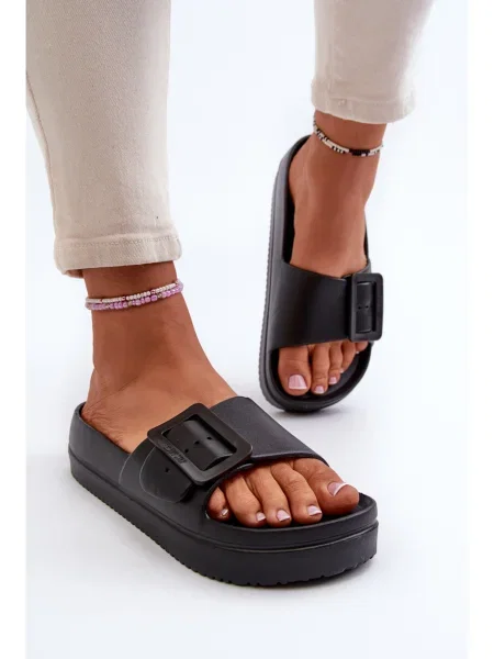Šľapky Big Star Shoes na platforme čierna