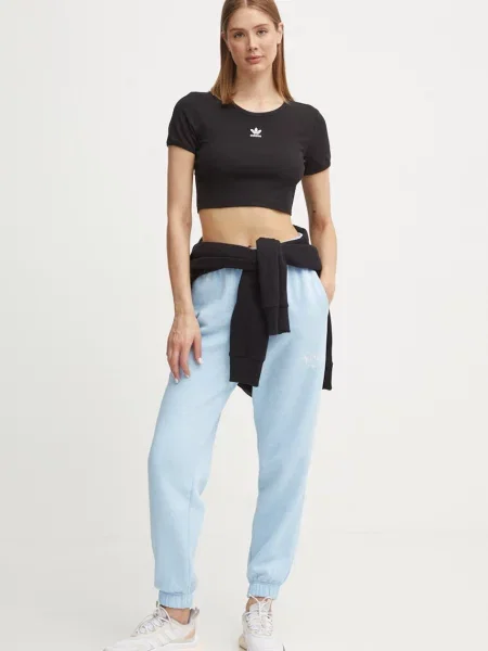 Tričko adidas Originals Essential čierna