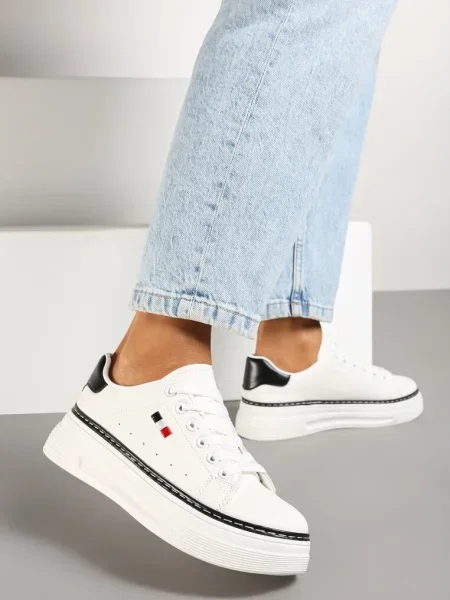 Sneakerși Inny alb