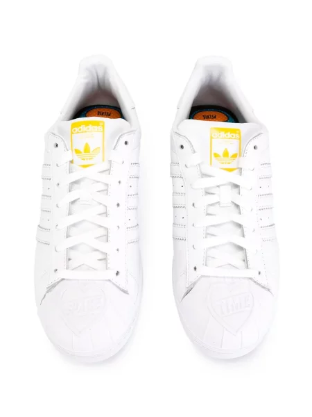 Sneakerși Adidas Pharrell Williams alb