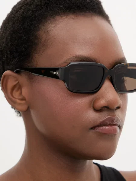 VOGUE Eyewear Napszemüveg / umbra barna