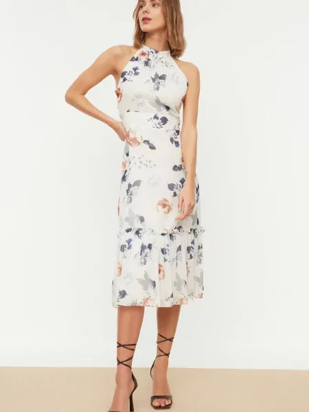 Rochie Trendyol cu model floral