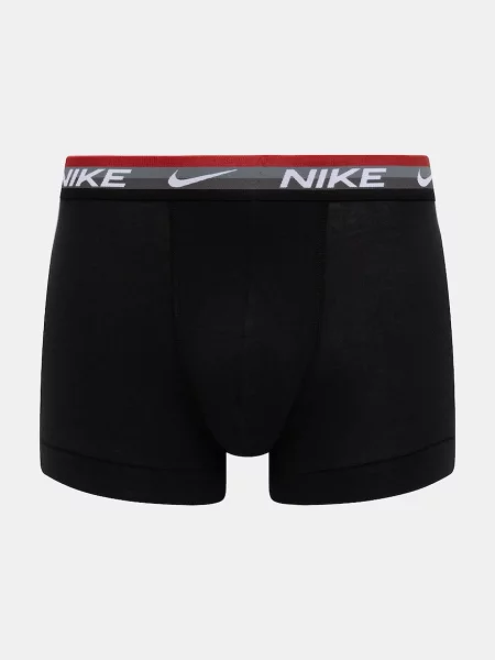 Боксеры Nike красные