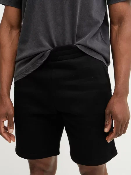 Къс панталон Peak Performance Original Sweat черно