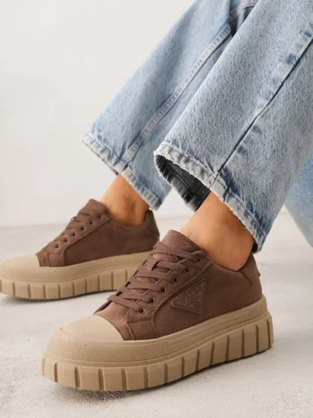 Sneakers maro