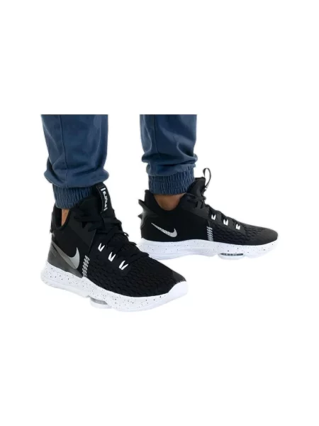 Tenisky Nike LeBron čierna