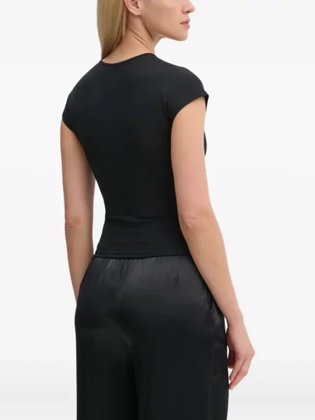Top By Malene Birger cu decolteu în V negru