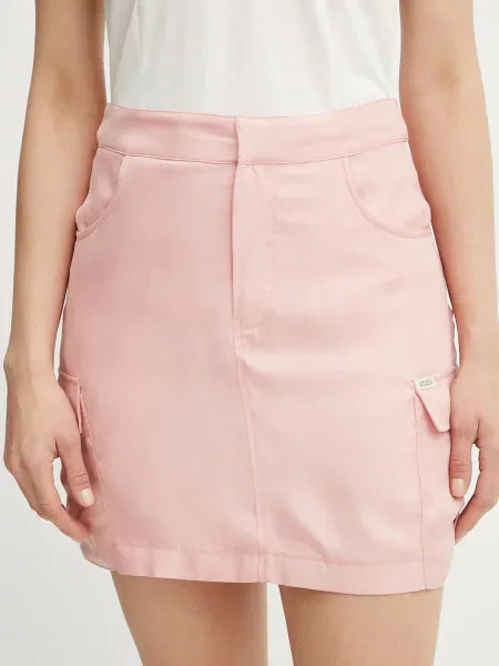 Пола Guess MYLAH къса със стандартна кройка розово