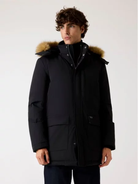 Bunda pro přechodné období Guess černá