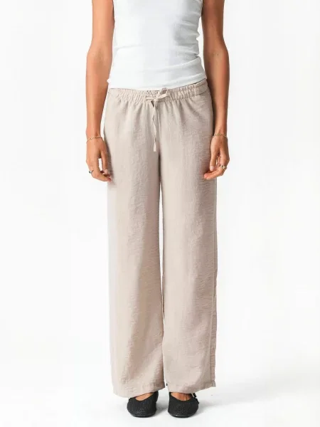 TEESHOPPEN Pantaloni Lilly bej