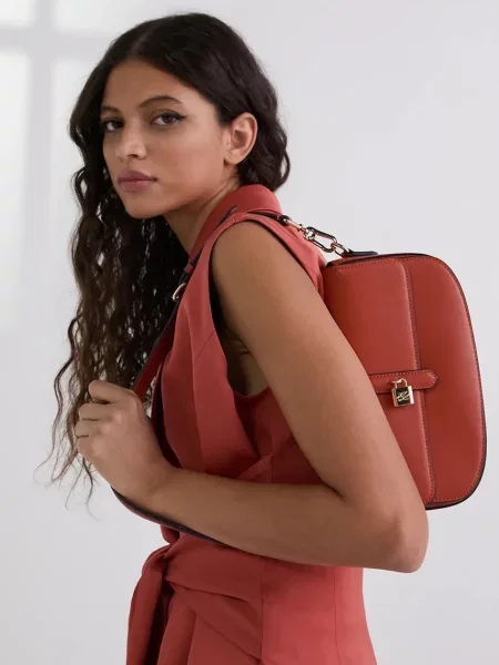 Шкіряна сумочка Karl Lagerfeld червоний