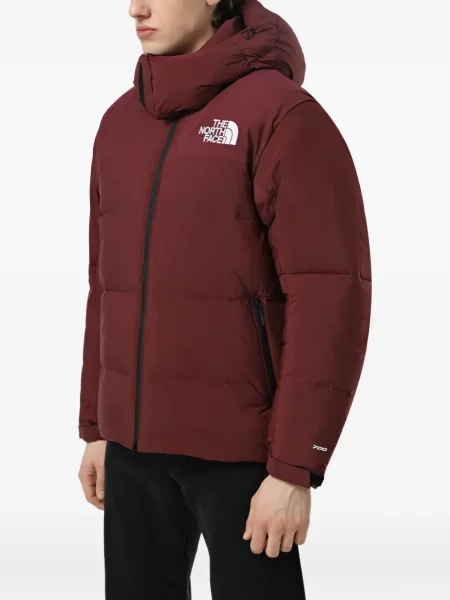 Geacă cu puf The North Face cu glugă roșu
