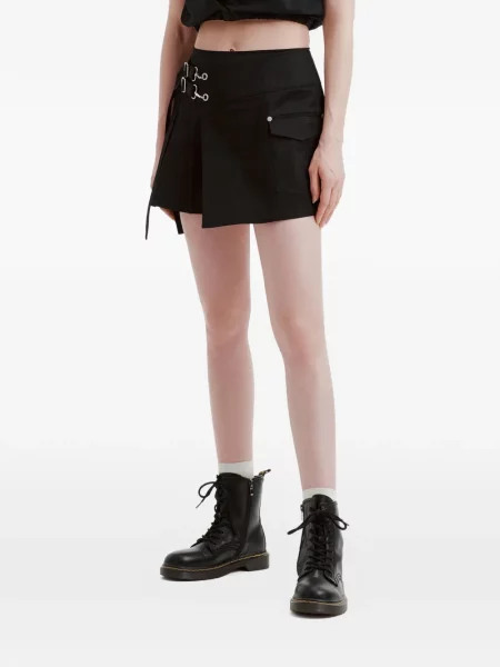 Pantaloni scurți Izzue cu cataramă negru