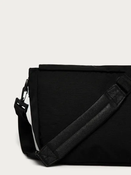 Táska Eastpak fekete
