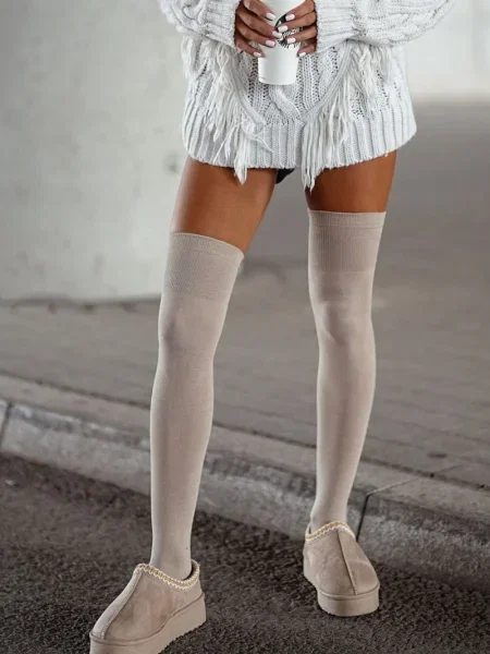 Zokni Milena bézs