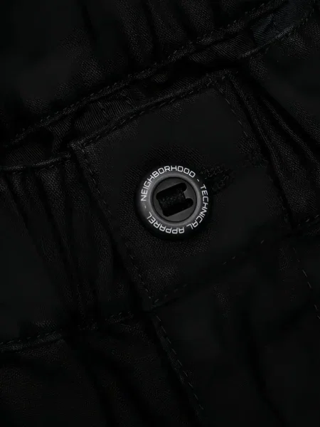 Pantaloni scurți cargo Neighborhood negru