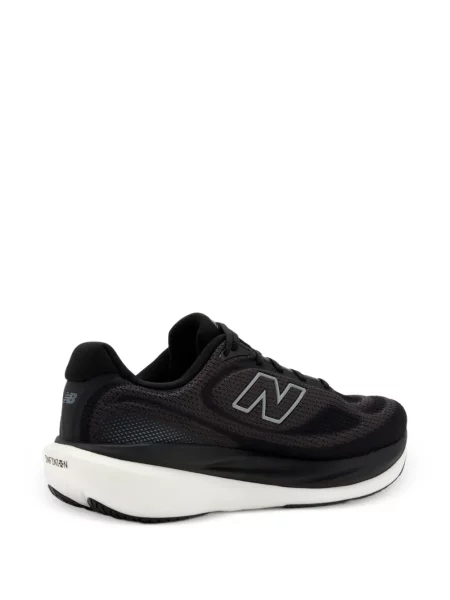 Топ New Balance черно