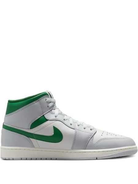 Sneakerși Jordan alb