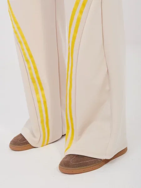 Pantaloni de trening Rue Paris bej