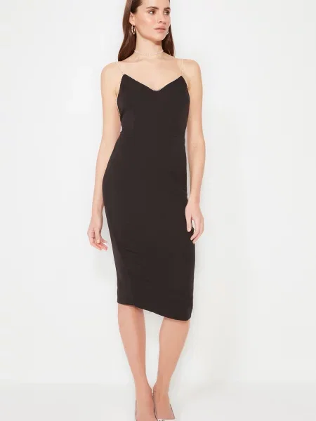 Sukienka wieczorowa Trendyol czarna