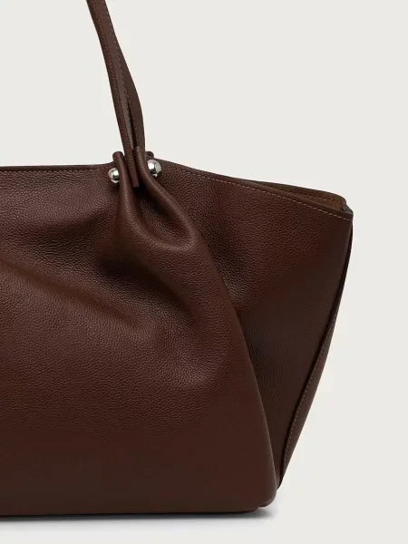 Кожаная сумка шоппер Weekend Max Mara