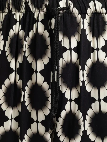 Шнур за пристягане шорти Laneus черно