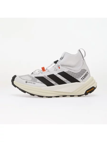 Маратонки Adidas Performance за туризъм бяло