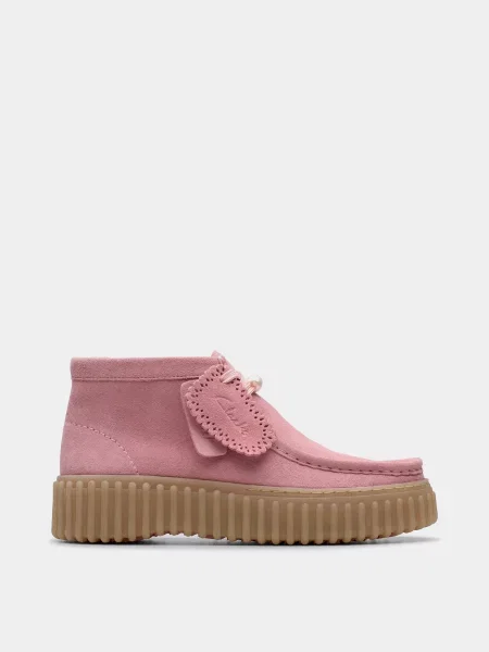 Замшевые ботинки Clarks розовые