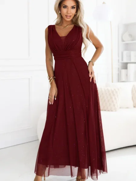 Długa sukienka wieczorowa Numoco Basic z głębokim dekoltem garniturowa bordowa