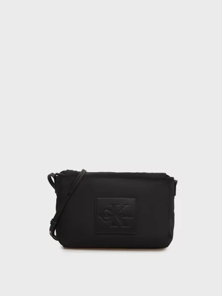 Сумка Calvin Klein на шнурке черная