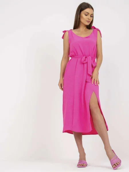 Rochie midi Fashionhunters până la genunchi cu crăpătură de costum roz
