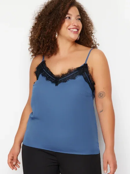 Bluză Trendyol din dantelă