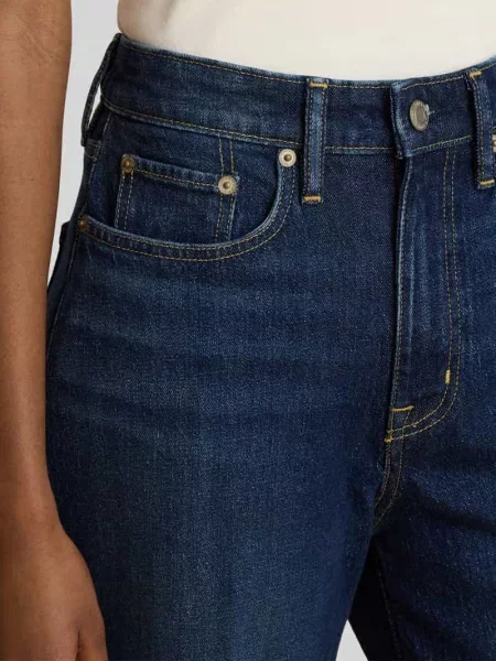 Jeansy z wysokim stanem o kroju straight fit z naszywką z logo Lauren Ralph Lauren niebieskie