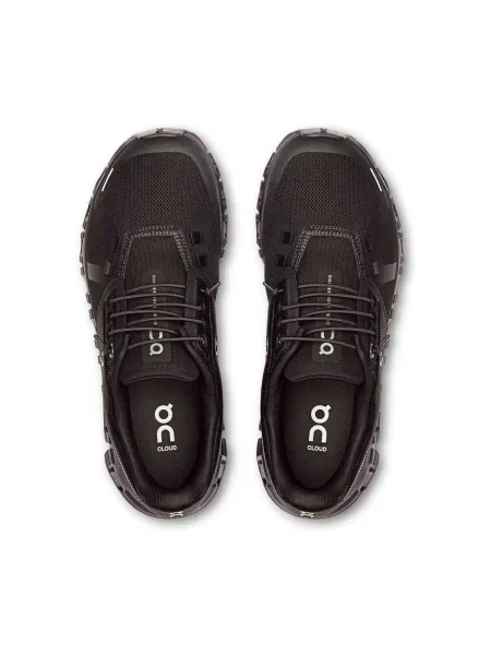 Pantofi On negru