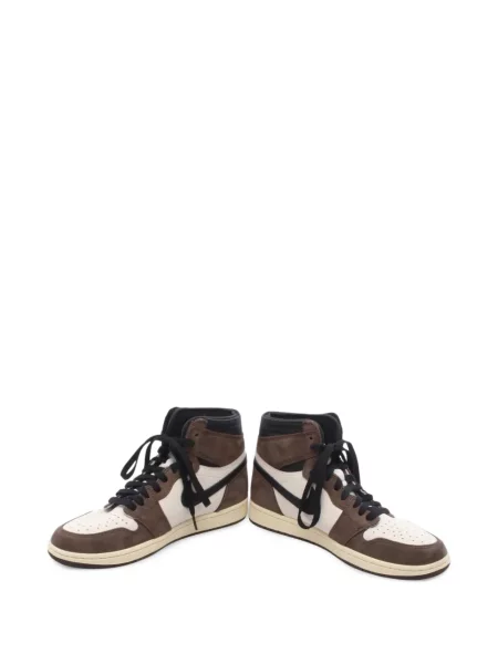 Tenisky Nike Air Jordan hnedá