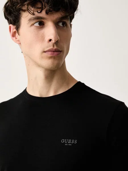 Футболка Guess