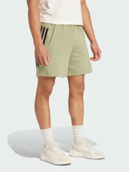 Повсякденні шорти adidas зелений