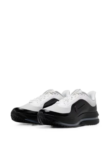 Sneakerși Nike Vomero gri