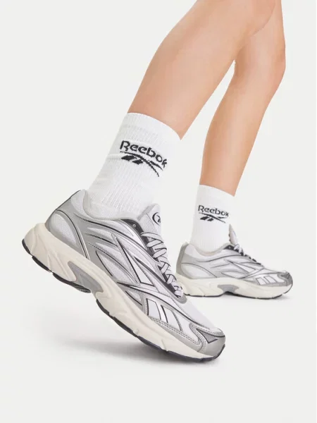 Кроссовки Reebok белые