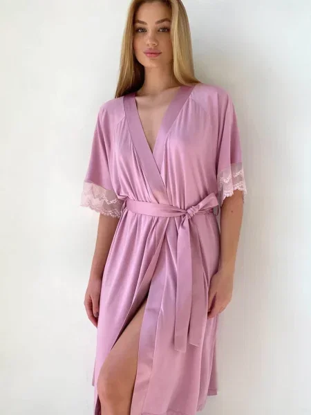 Женский короткий халат чорний