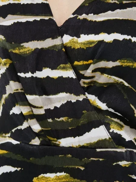 Sukienka mini Dkny z nadrukiem w zebrę kopertowa czarna