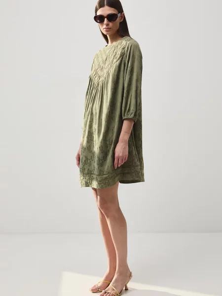 Medicine sukienka oversize z wiskozą zielona