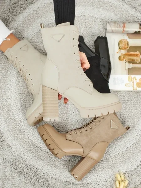 Велурени боти до глезена Resti черно